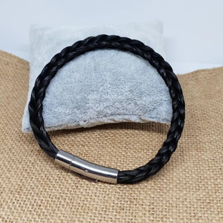 Straight horse hair bracelet